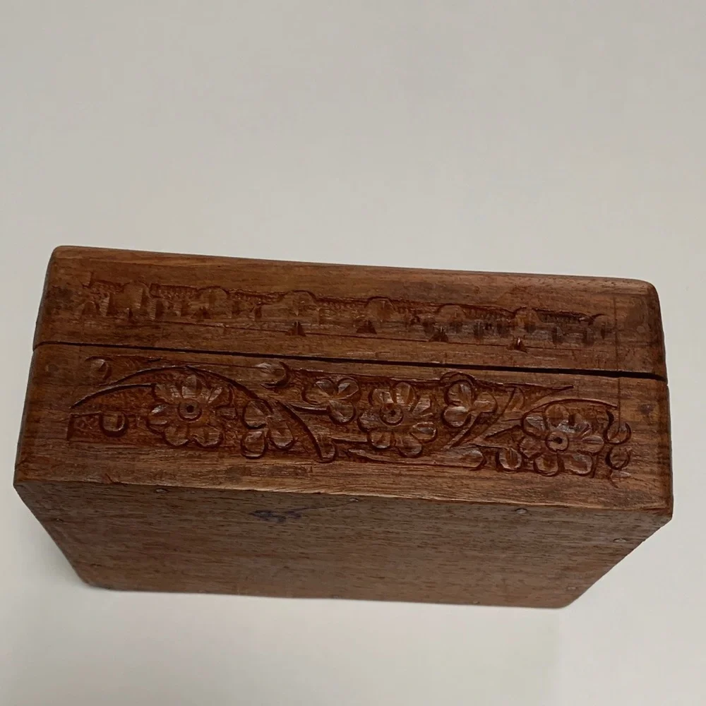 Handcrafted Wooden Jewelry Organizer Box. Used in great condition. Size:6x4.